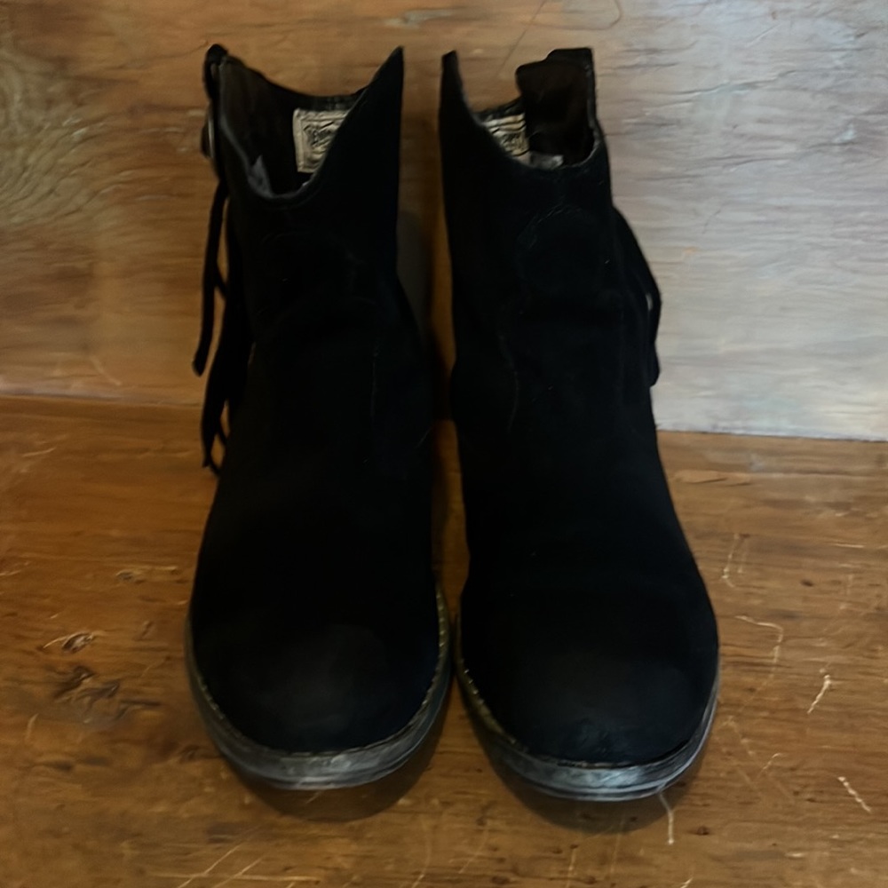 Denim & Supply Ralph Lauren Aubrie Suede Booties  w/ concho & fringe acc… - Picture 2 of 9